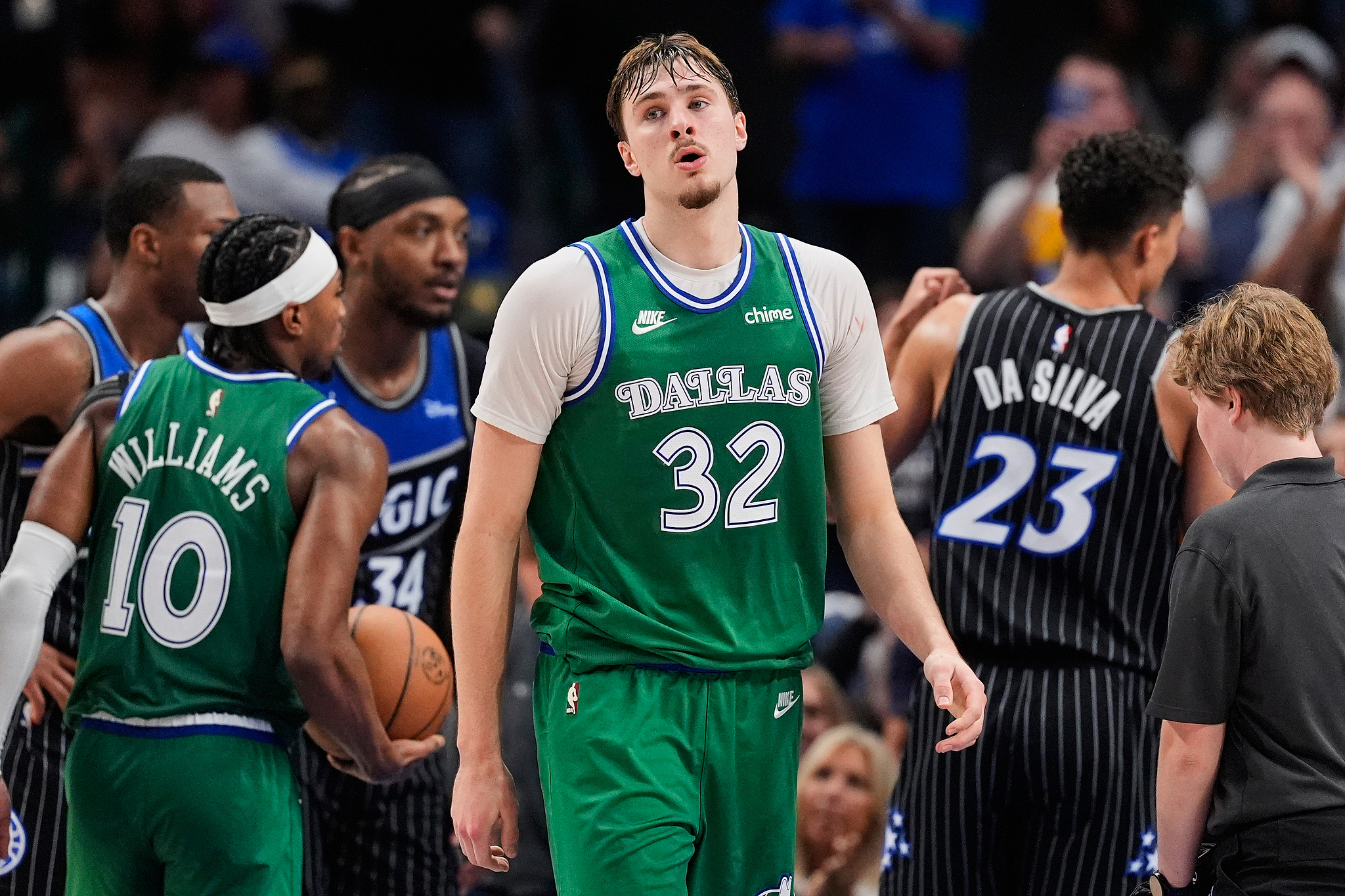 爱奇艺体育官网-弗拉格51分成NBA历史最年轻50分先生 魔术客胜独行侠